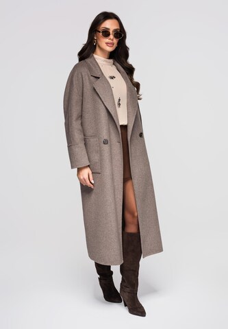 Ombre Between-seasons coat in Brown