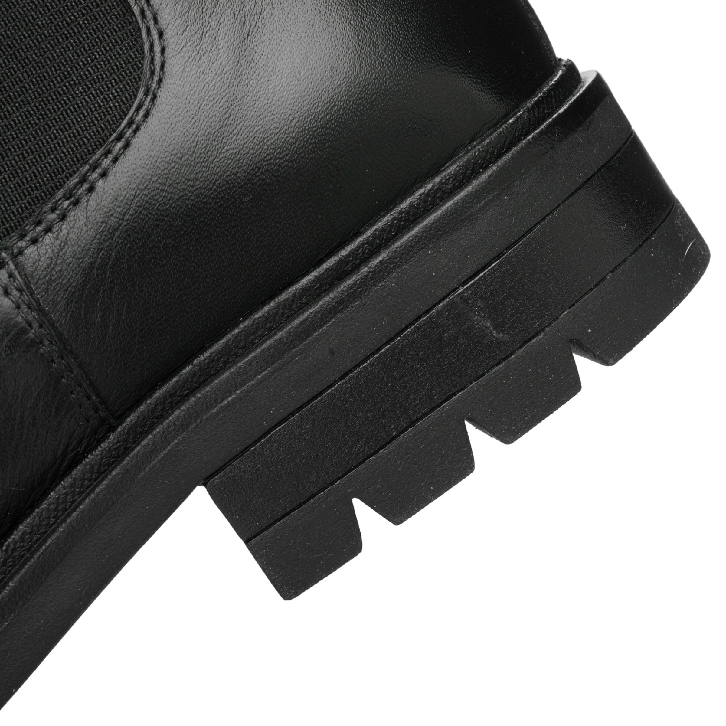 ARA Chelsea Boots in Black