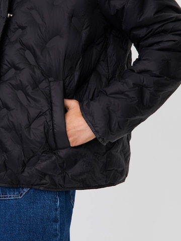Masai Wintermantel in Schwarz