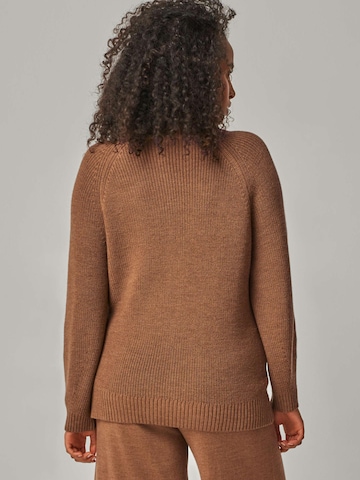 YOU LOOK PERFECT Huispak 'LOUNGEWEAR SET - Eve & Bailey' in Bruin