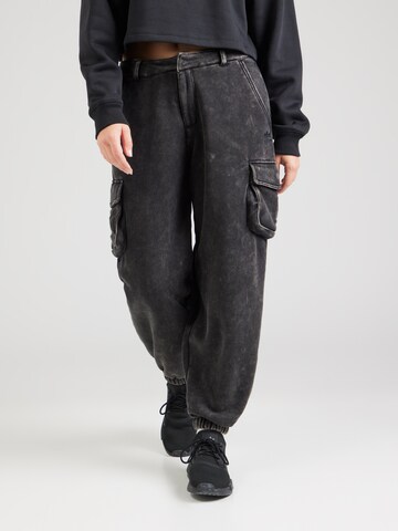 Tapered Pantaloni cu buzunare de la ADIDAS ORIGINALS pe negru: față