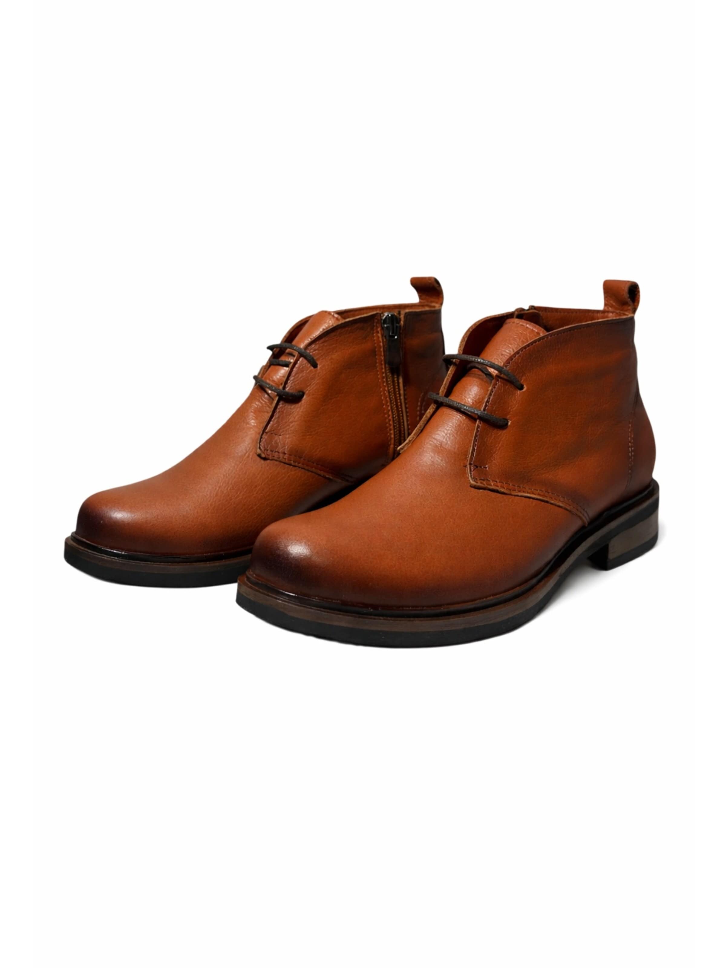 Lorévine Lace-up boot in Brown