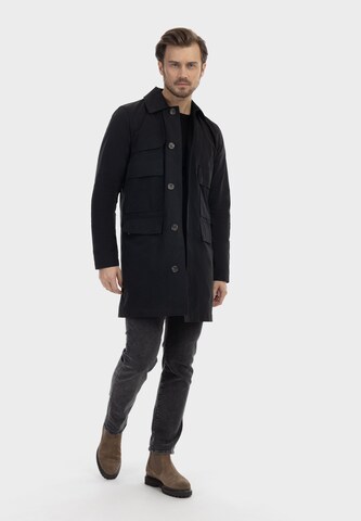 DreiMaster Vintage Between-Seasons Coat in Black