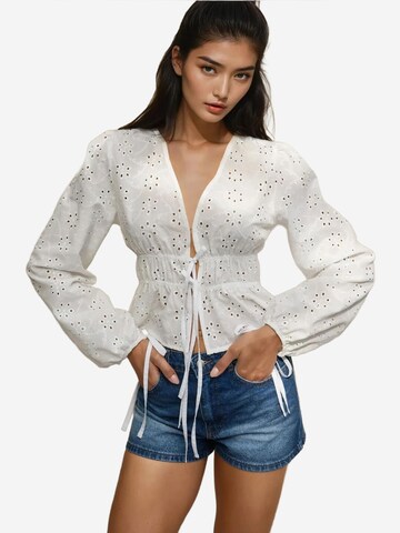 Hiccup - Blusa em branco: frente