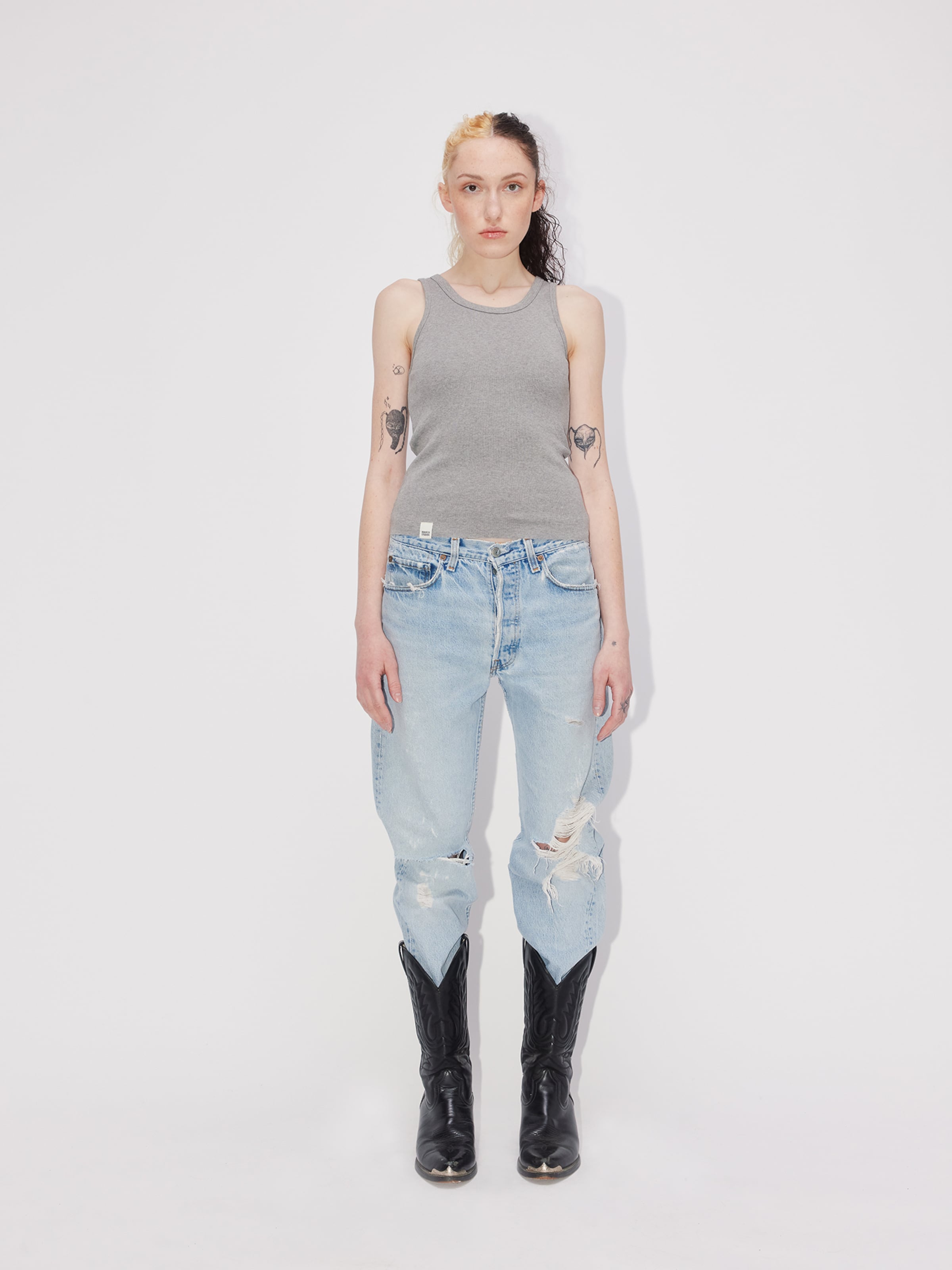 ABOUT YOU REBIRTH STUDIOS Topp 'Essential', värv hall: eest vaates