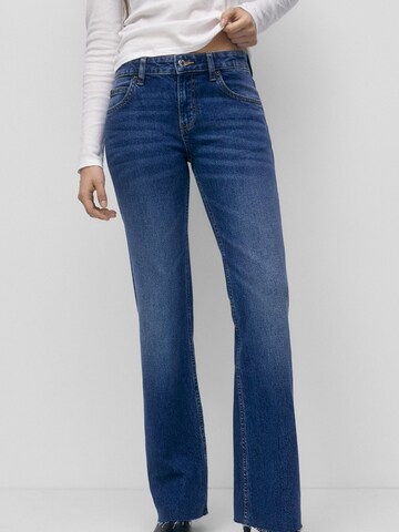 Pull&Bear Flared Jeans in Blau