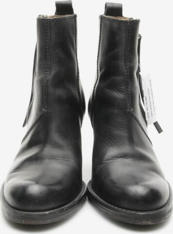 Acne Dress Boots in 39 in Black