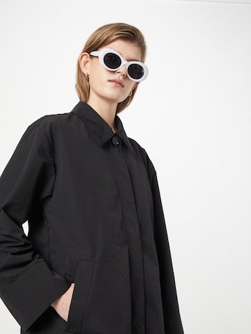 Manteau mi-saison Monki en noir