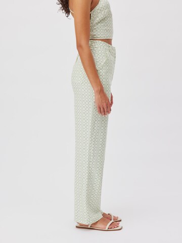 Wide leg Pantaloni 'Eske' de la LeGer by Lena Gercke pe verde