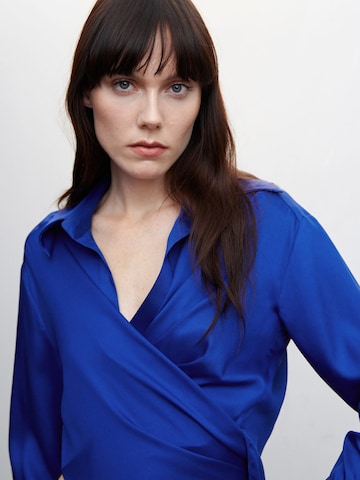 MANGO Blouse 'Atlantis' in Blauw