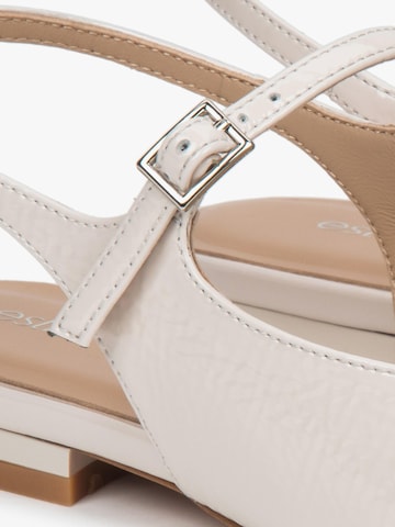 Décolleté sling '501-02' di Estro in beige