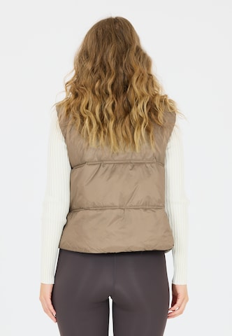 Athlecia Sportbodywarmer 'Chica' in Bruin