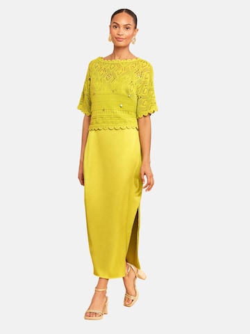 love & roses Dress in Yellow: front