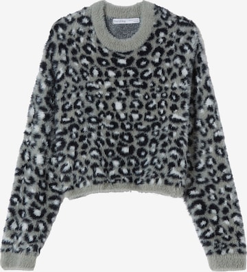 Bershka Sweater in Grey: front