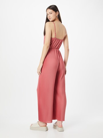 Tuta jumpsuit 'Jessie' di ABOUT YOU in rosa