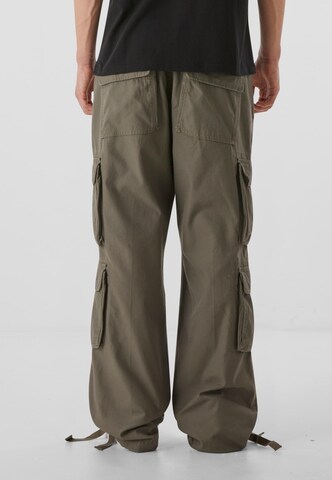 Loosefit Pantaloni cargo di 9N1M SENSE in verde