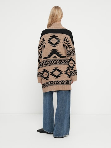 Noisy may Knit cardigan 'NMLEISE' in Brown