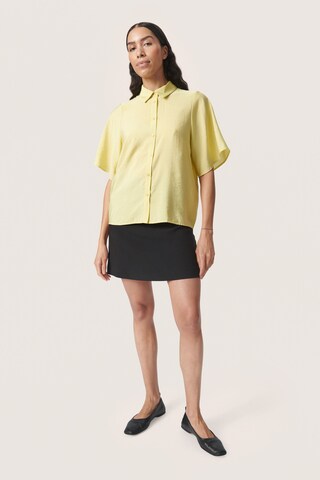 SOAKED IN LUXURY Blouse 'Leodora Stefani' in Yellow