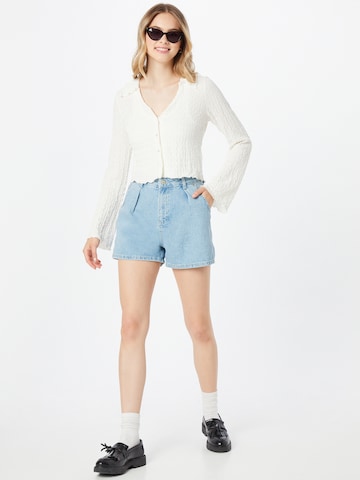 Trendyol Wide Leg Shorts in Blau