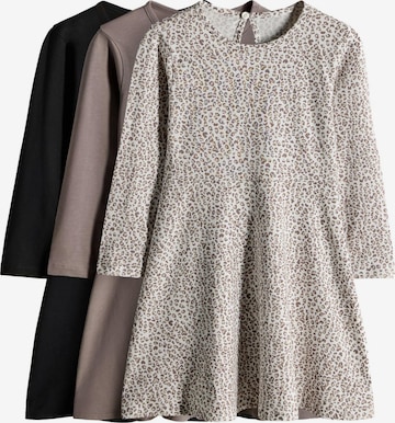 The Set Mekko värissä harmaa: etupuoli