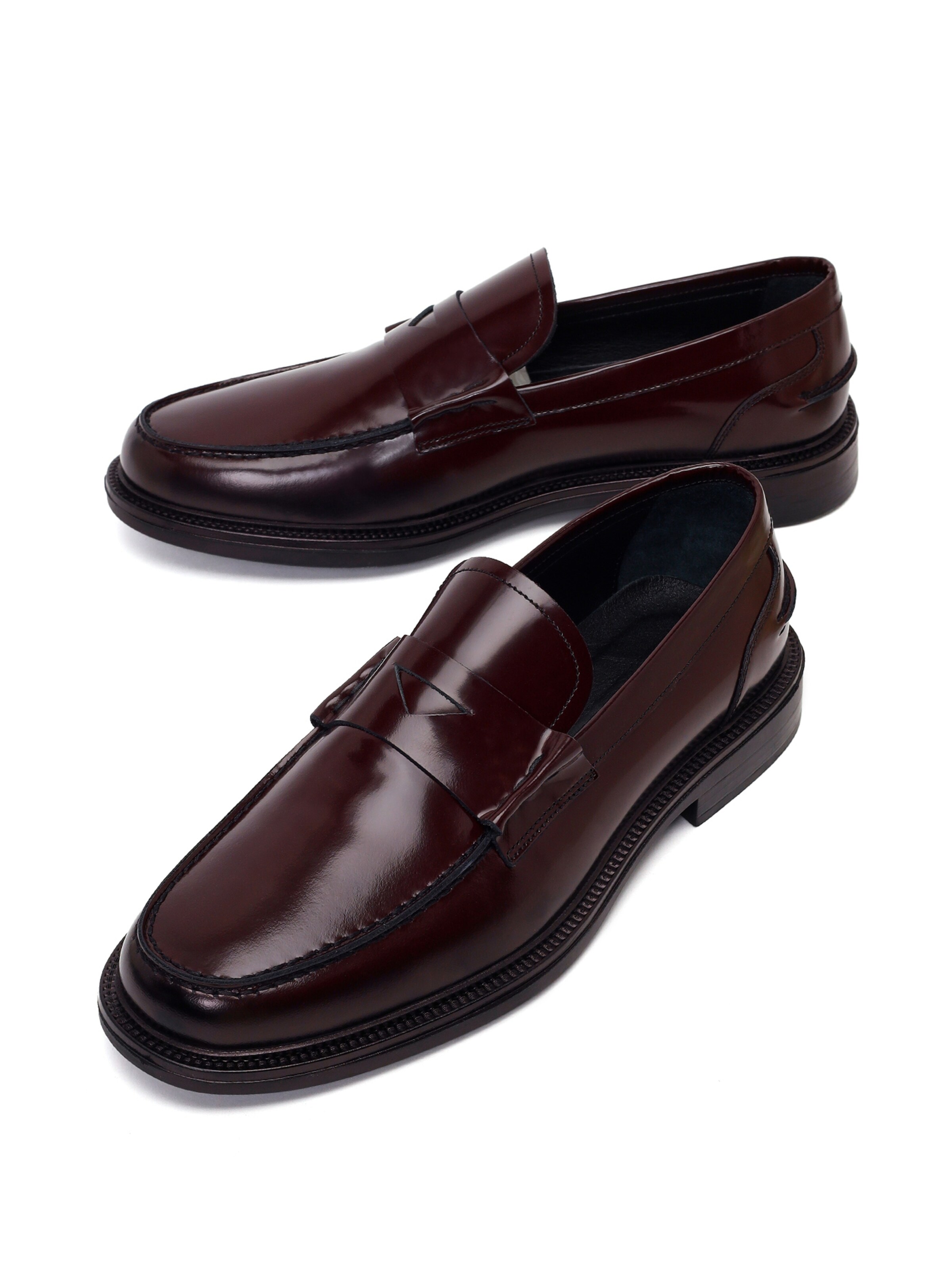 Derimod Slip-ons in Red