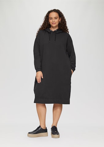 Robe oversize QS en noir