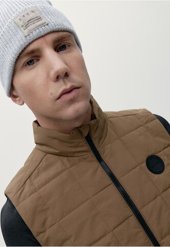 Born Living Yoga Vest 'Merrit' in Brown