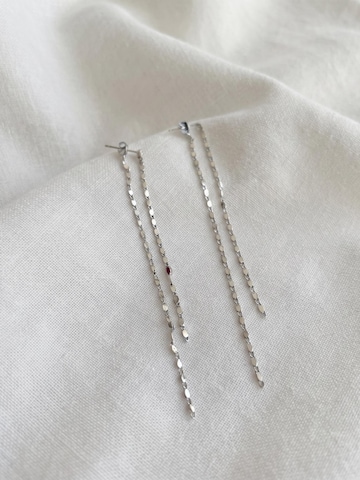 Kamakula Ohrringe 'Linear Chain'‌‌‌ in Silber