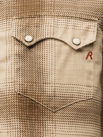 Regular fit Camicia di REPLAY in beige