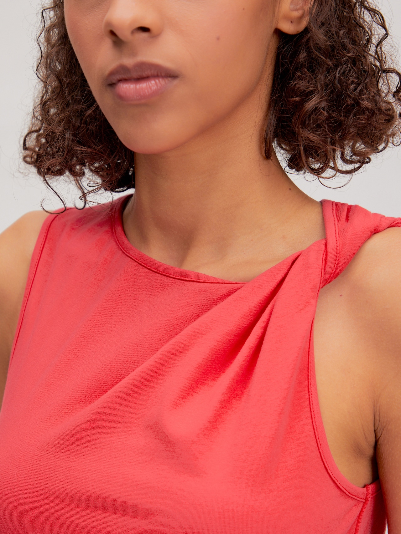 EDITED Nouveautés Haut 'Wiebke' rouge