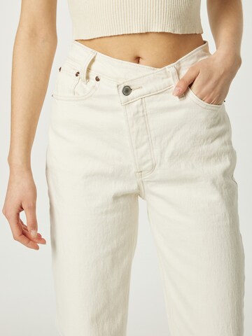 Abercrombie & Fitch Regular Jeans i vit