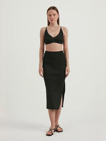 Hiccup Knitted Top in Black