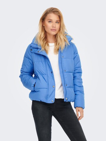 ONLY Демисезонная куртка 'Cool' в Синий