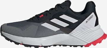 Scarpa da corsa 'Soulstride' di ADIDAS TERREX in grigio: frontale