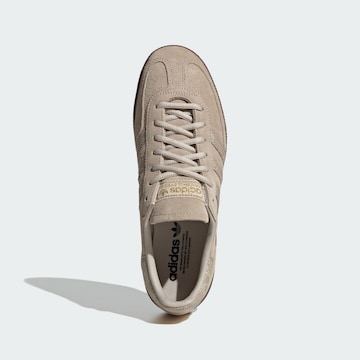 Baskets basses 'Handball Spezial' ADIDAS ORIGINALS en beige
