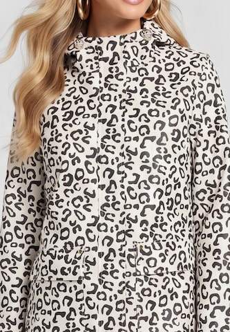 faina - Chaqueta funcional en blanco