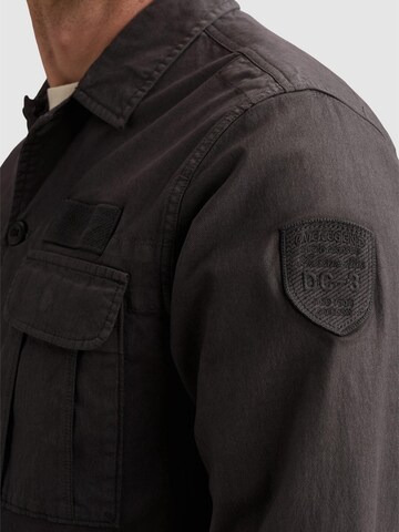 PME Legend Regular Fit Paita 'Shirt jacket with chest pockets and badge on the sleeve' värissä harmaa