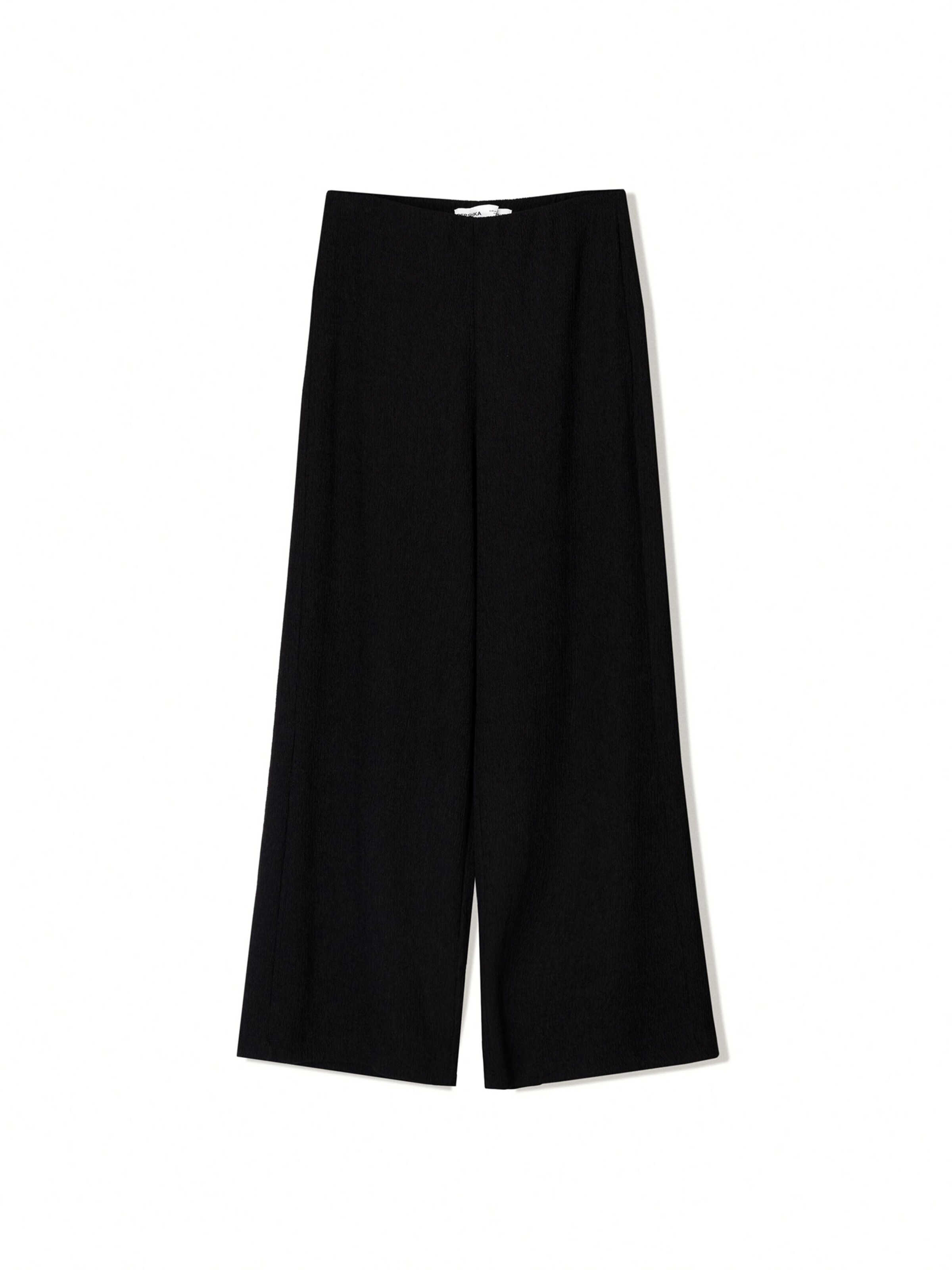 Wide leg Pantaloni di Bershka in nero: frontale