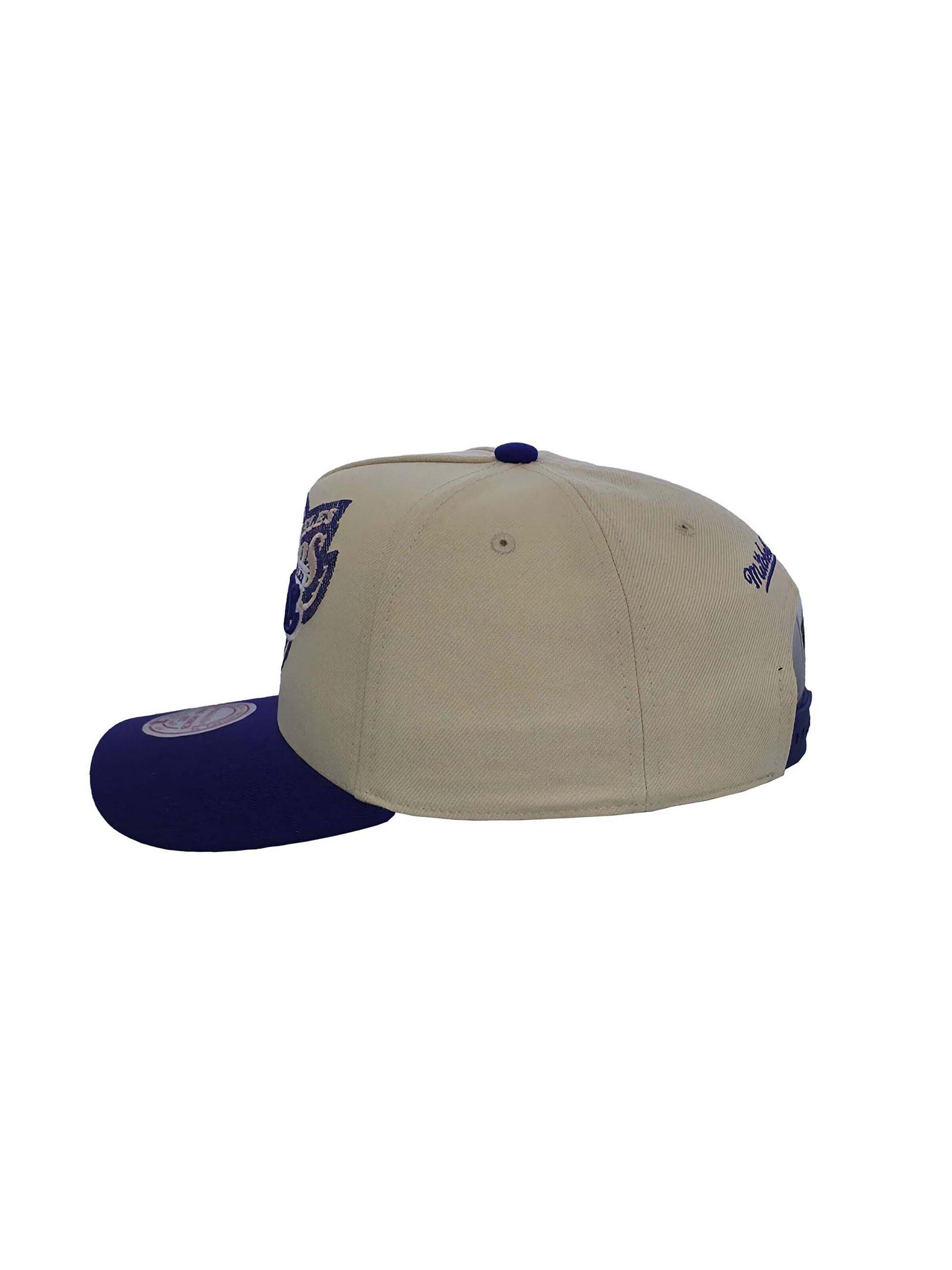 Mitchell & Ness Cap 'Los Angeles Lakers Off Tilted Pro' in Beige