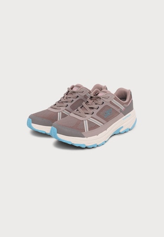 Baskets basses 'GO RUN TRAIL ALTITUDE 2.0-RED' SKECHERS en gris