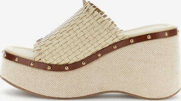 Sandalo di CAFè NOIR in beige: frontale
