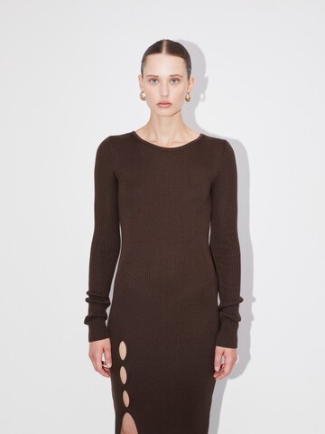 Robes en maille 'Tessa' LeGer by Lena Gercke en marron : devant