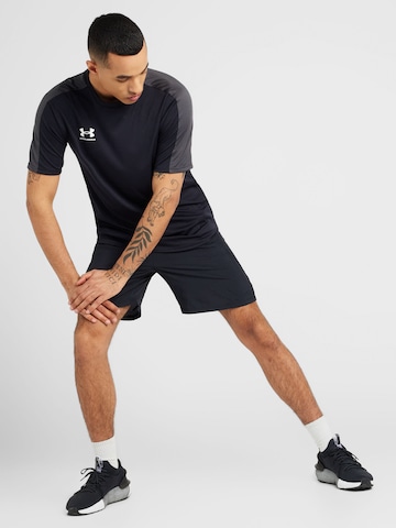 UNDER ARMOUR Regular Sportbroek 'Launch 7' in Zwart