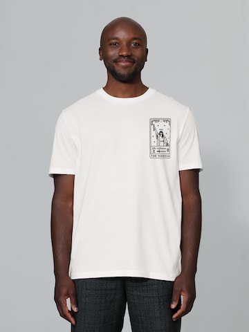 Watapparel Shirt 'Tarot The Magician' in Weiß: Vorderseite