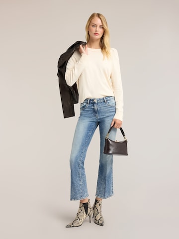 Pull-over MOTIVI en blanc