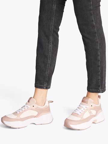 TOMMY HILFIGER Rövid szárú sportcipők - bézs: elől