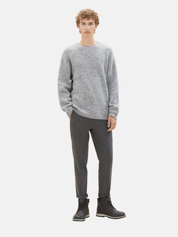 TOM TAILOR DENIM Normalny krój Spodnie w kant w kolorze szary