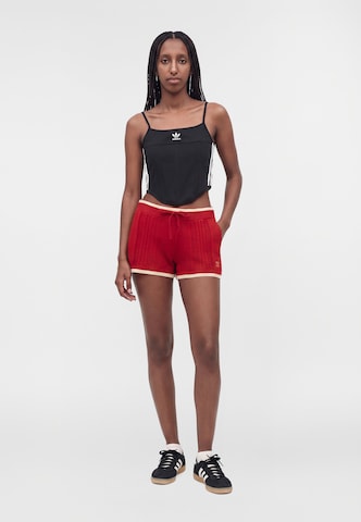Regular Pantaloni de la ADIDAS ORIGINALS pe roșu