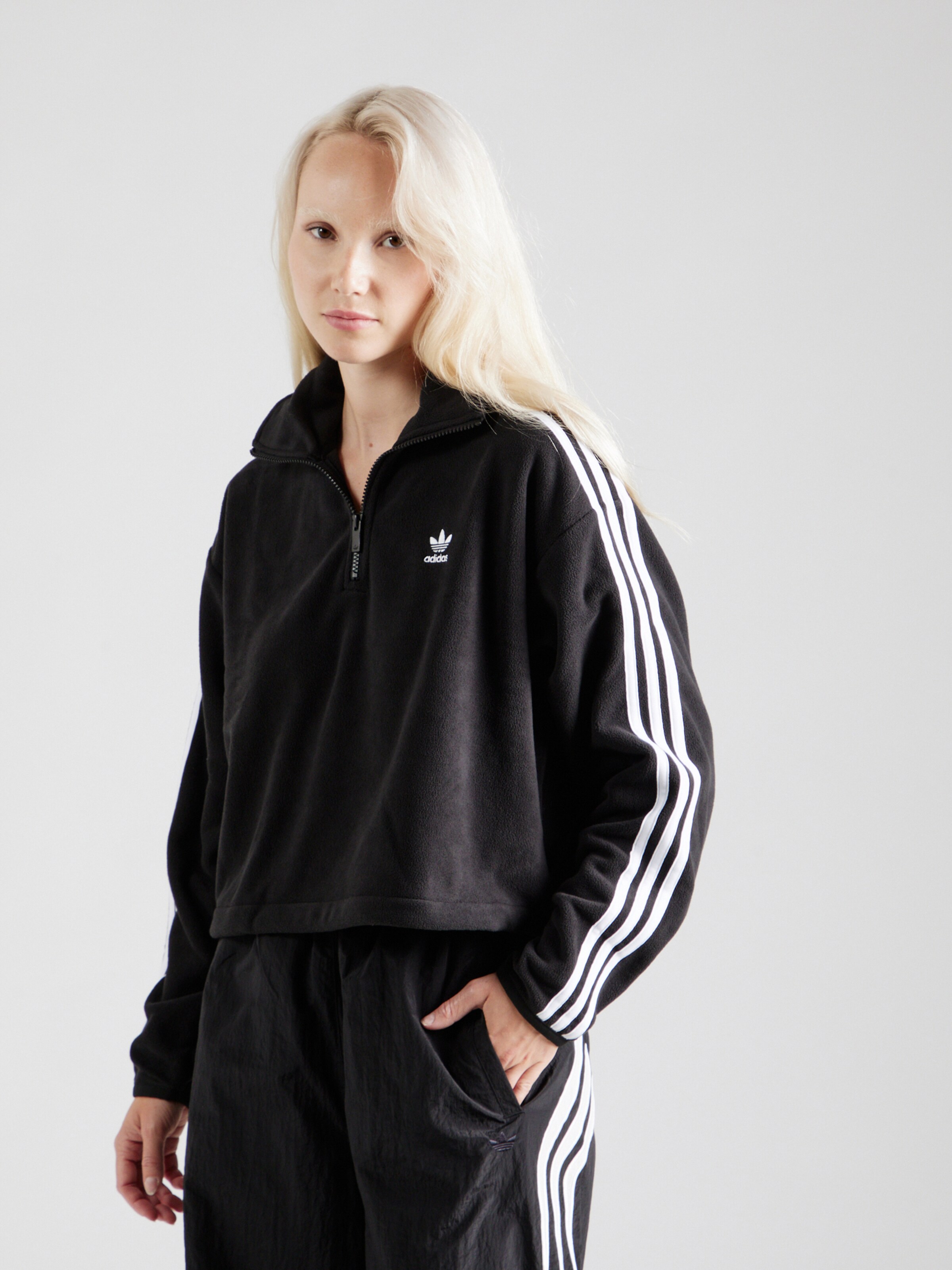 ADIDAS ORIGINALS Sweater in Black ABOUT YOU