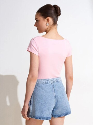 Dilvin T-Shirts in Pink
